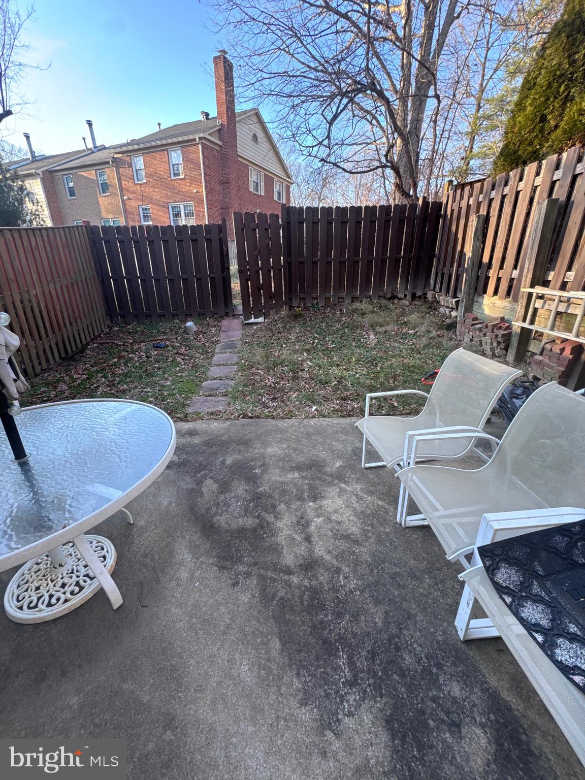 BETHELEN WOODS - Residential Lease