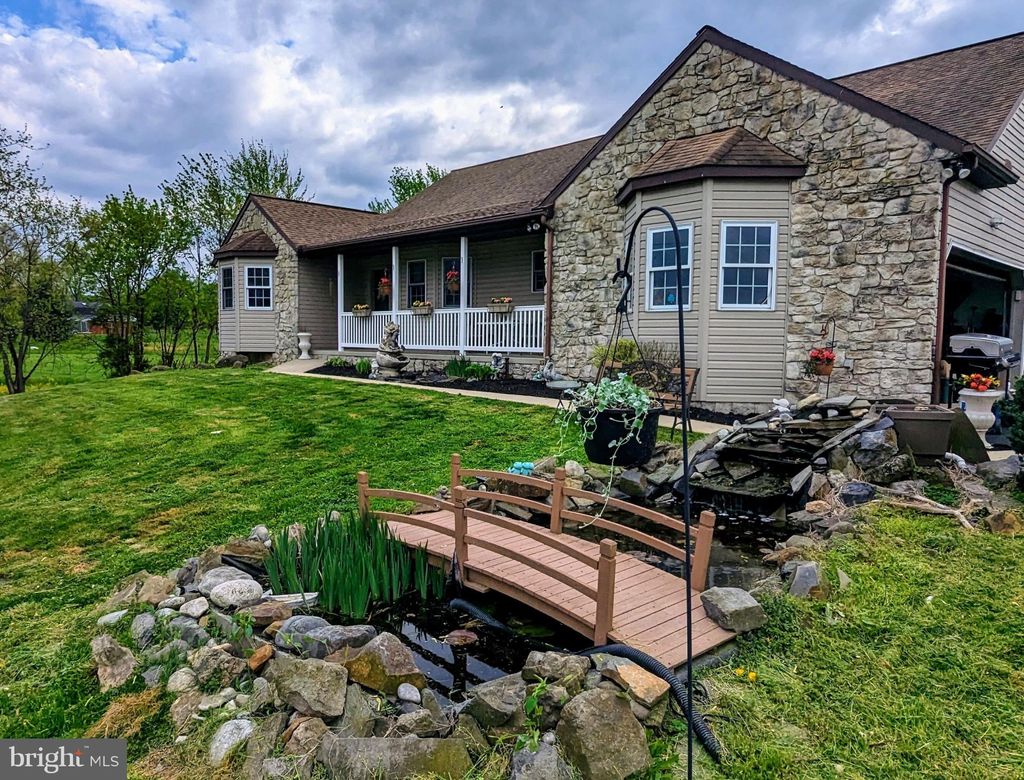 Photo of 318 Ridgeview Road N, Elizabethtown, PA 17022 (MLS # PALA2045430)