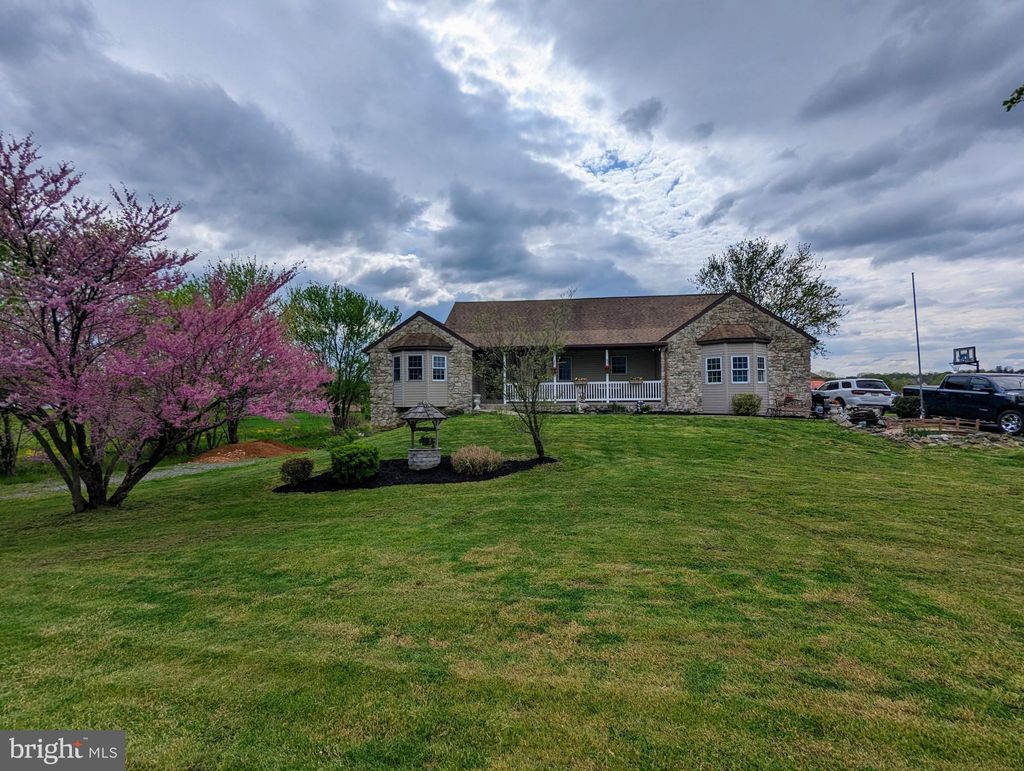 Photo of 318 Ridgeview Road N, Elizabethtown, PA 17022 (MLS # PALA2045430)