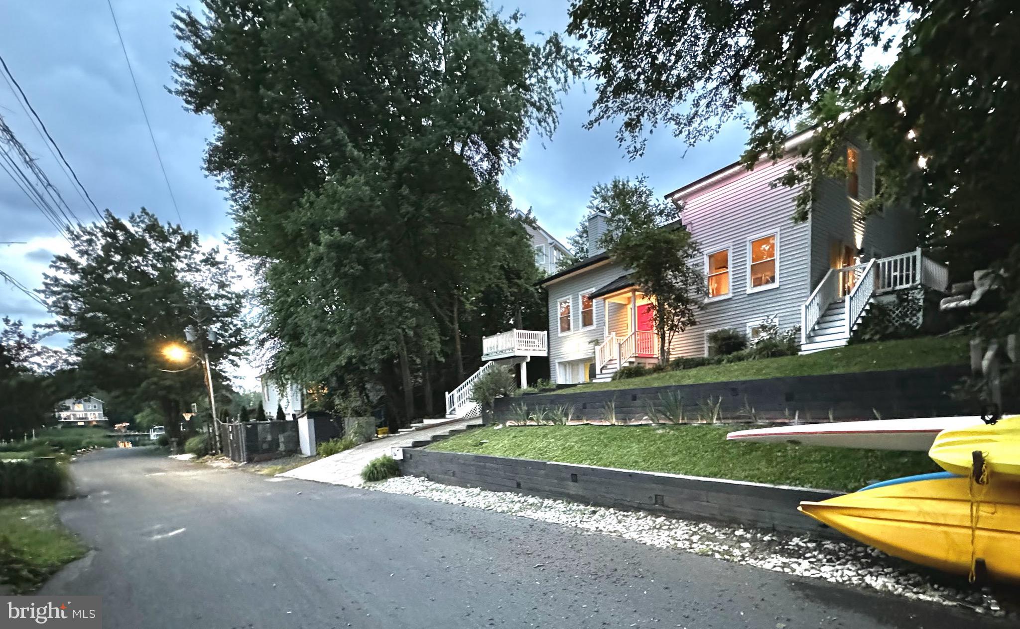 124 SHORE ROAD