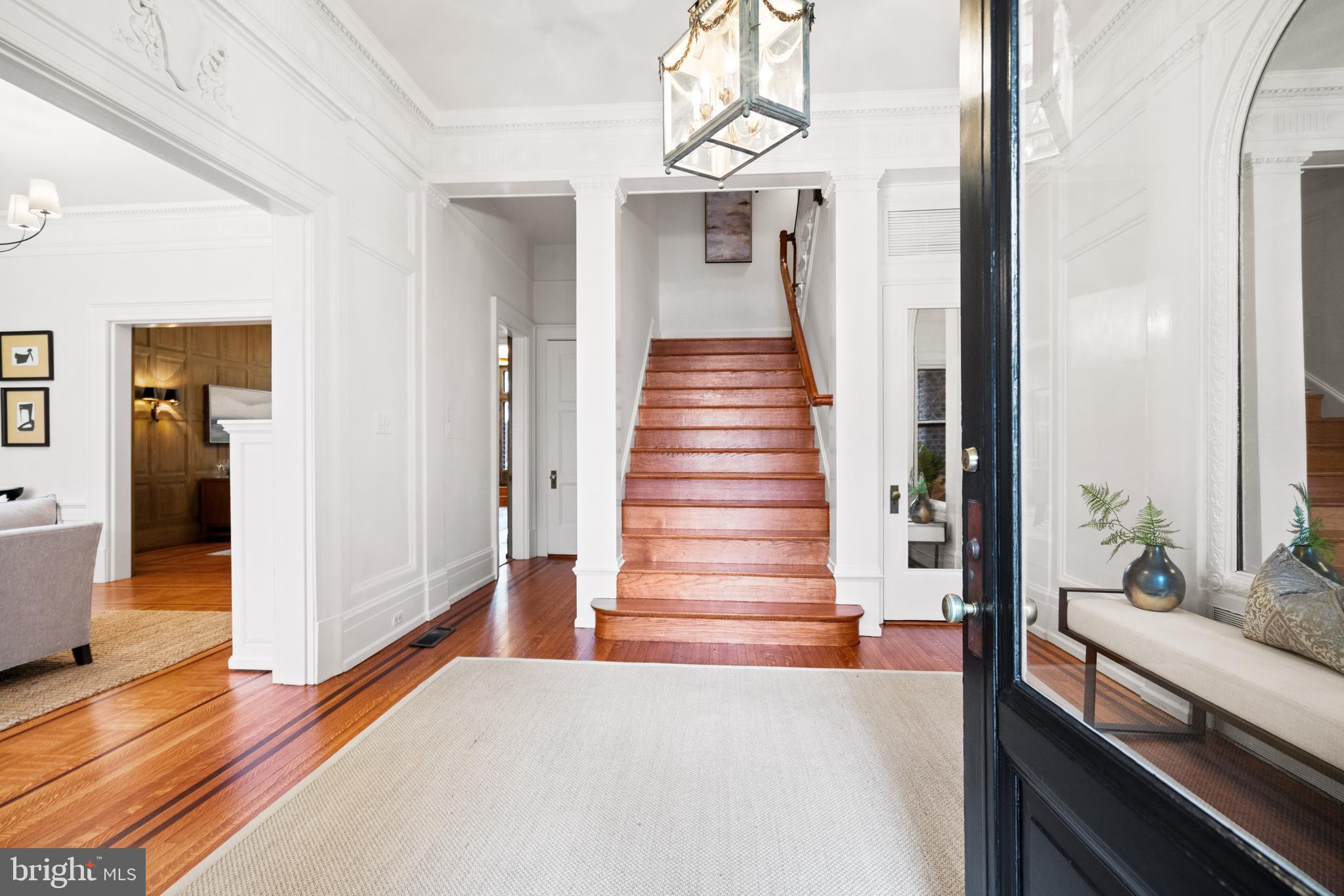 2214 WYOMING AVENUE NW