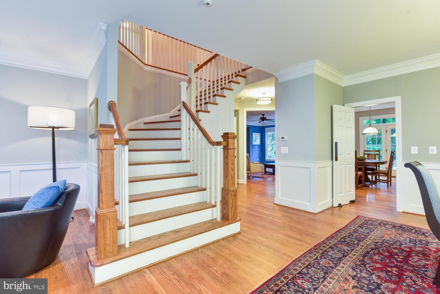 COUNTRY CLUB - Residential