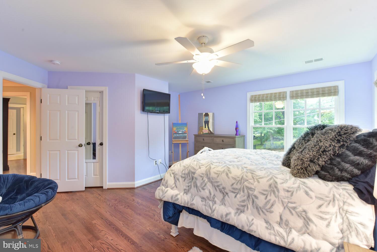 COUNTRY CLUB - Residential