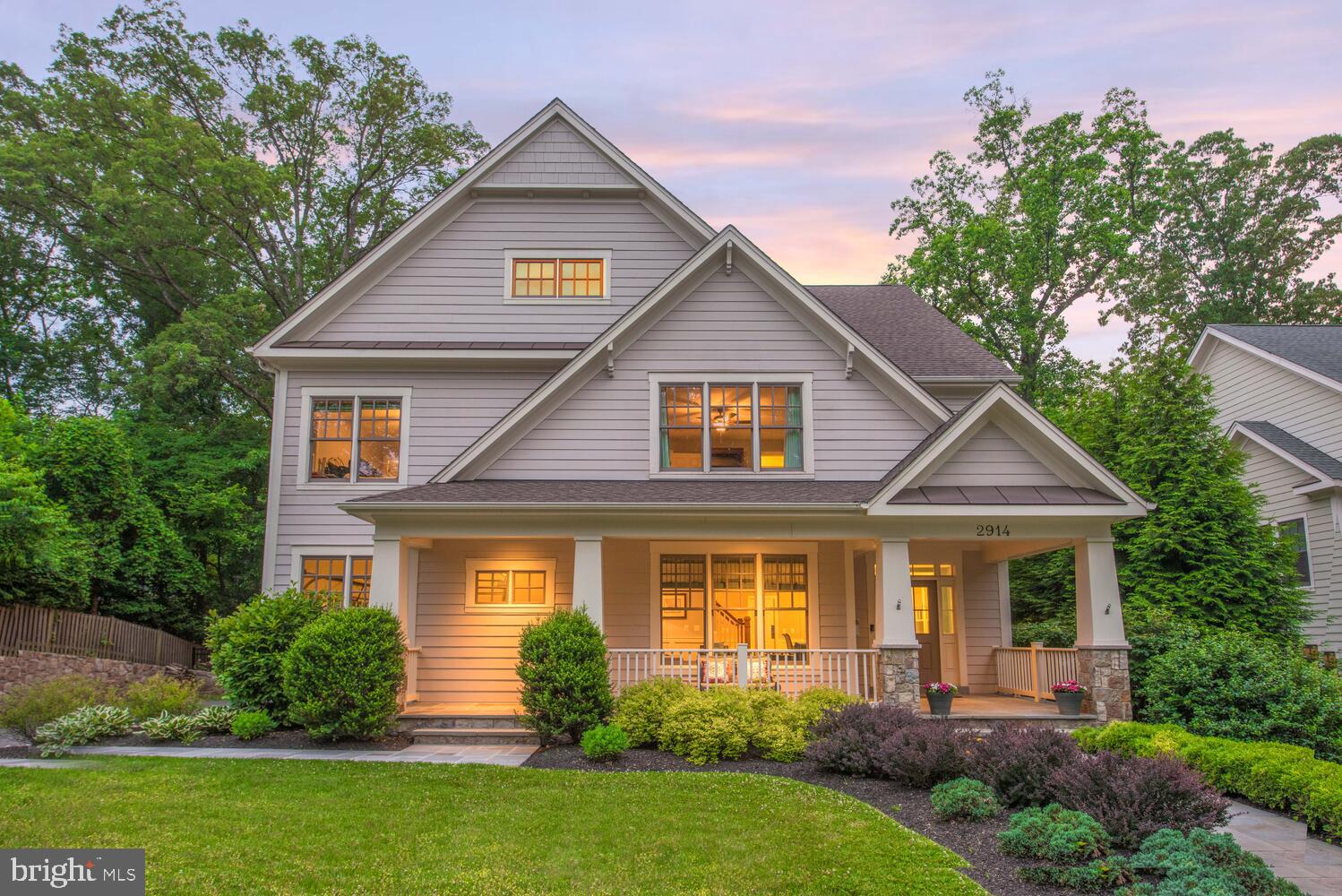 COUNTRY CLUB - Residential