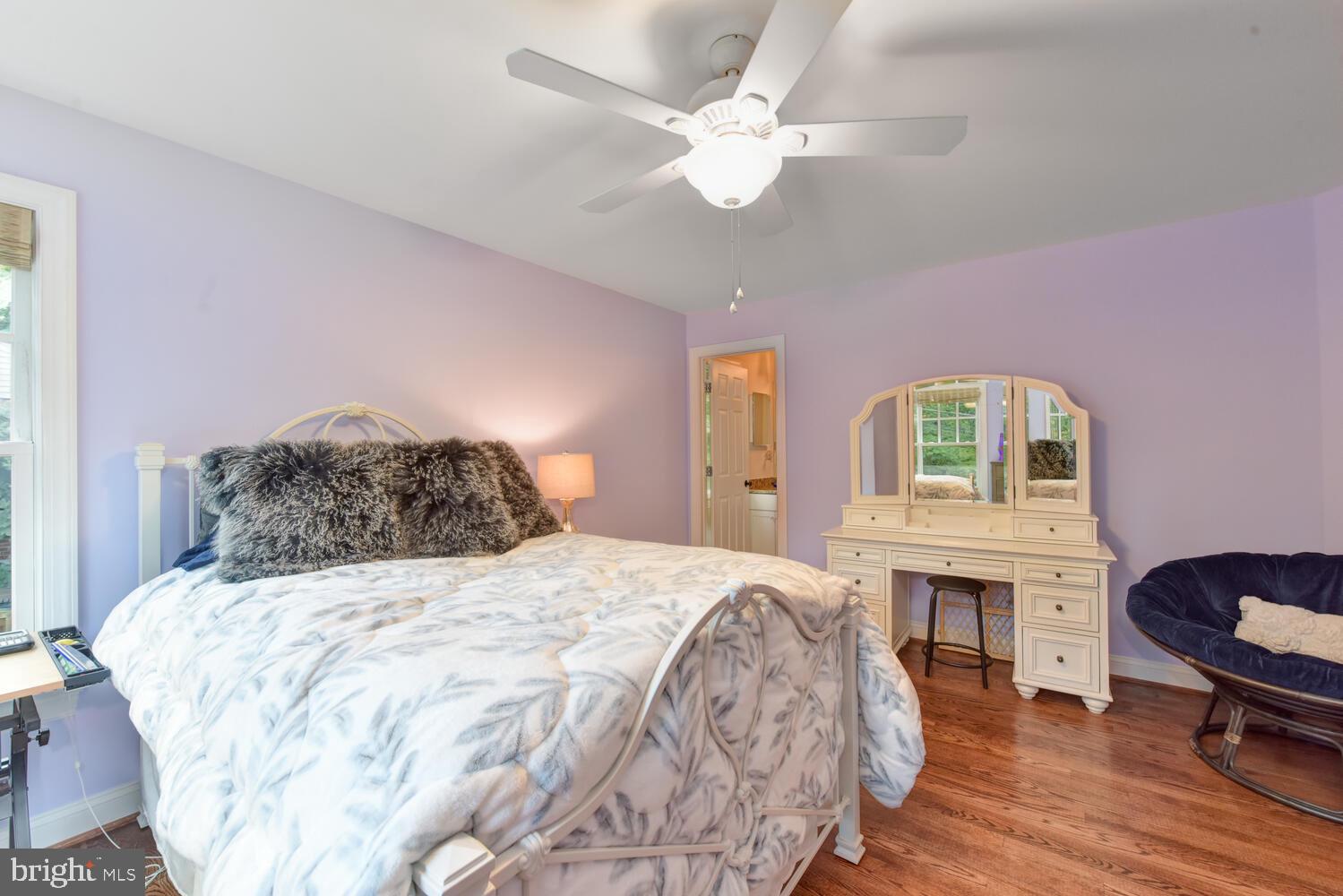 COUNTRY CLUB - Residential