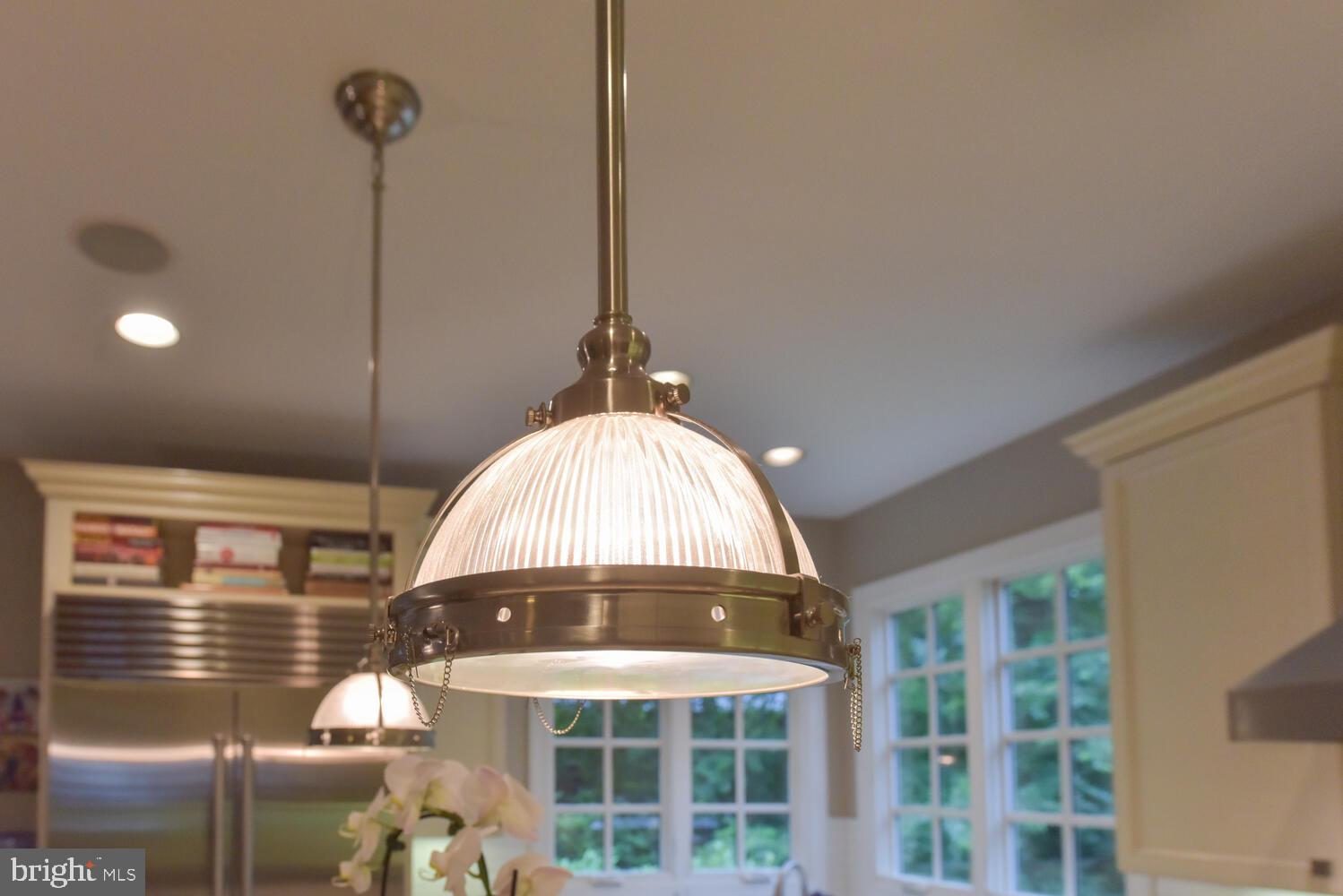 COUNTRY CLUB - Residential