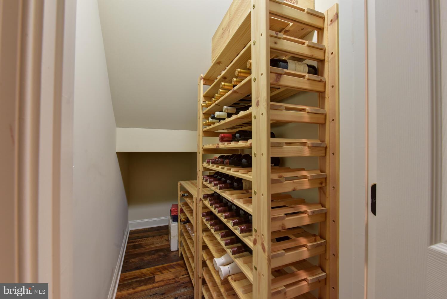 COUNTRY CLUB - Residential