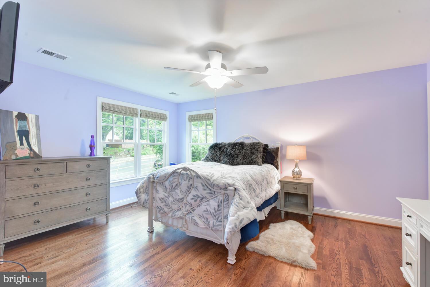 COUNTRY CLUB - Residential