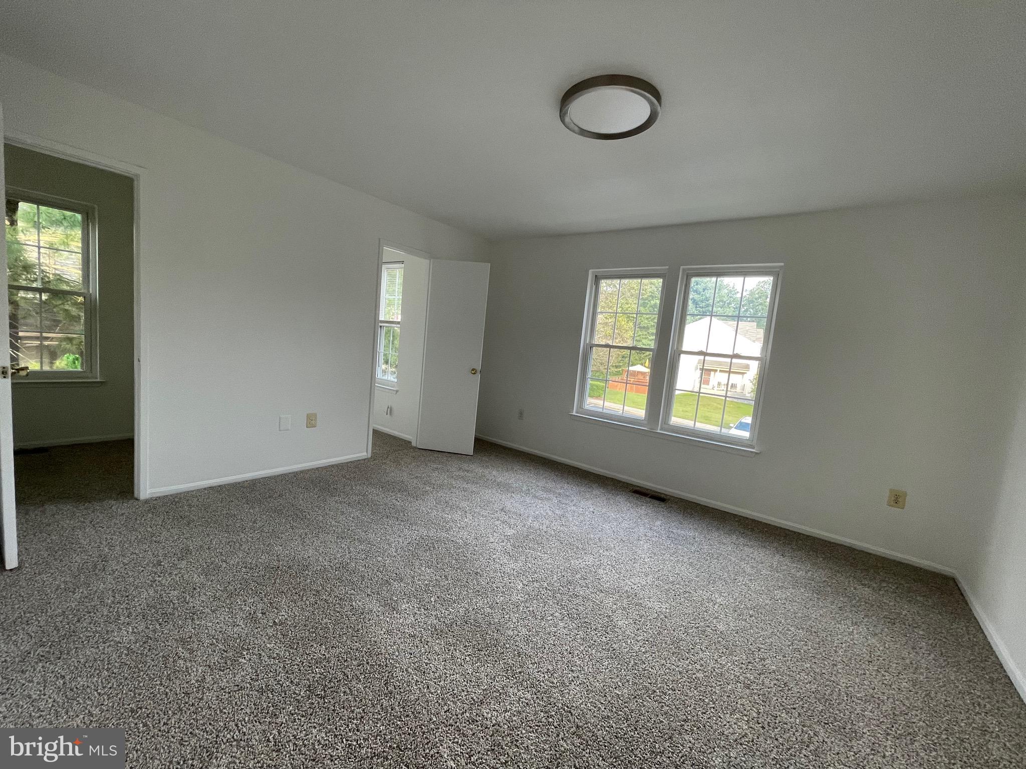 THE MEADOWS OF MANOR FARMS - Residential