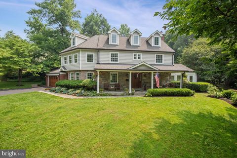 Photo of 3712 CALVEND LN, KENSINGTON, MD 20895 (MLS # MDMC2096714)