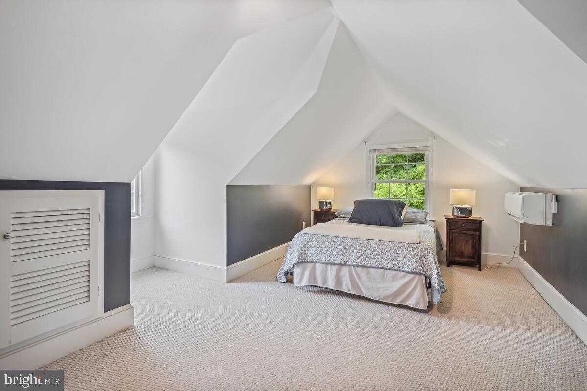 ROCK CREEK HILLS - Residential