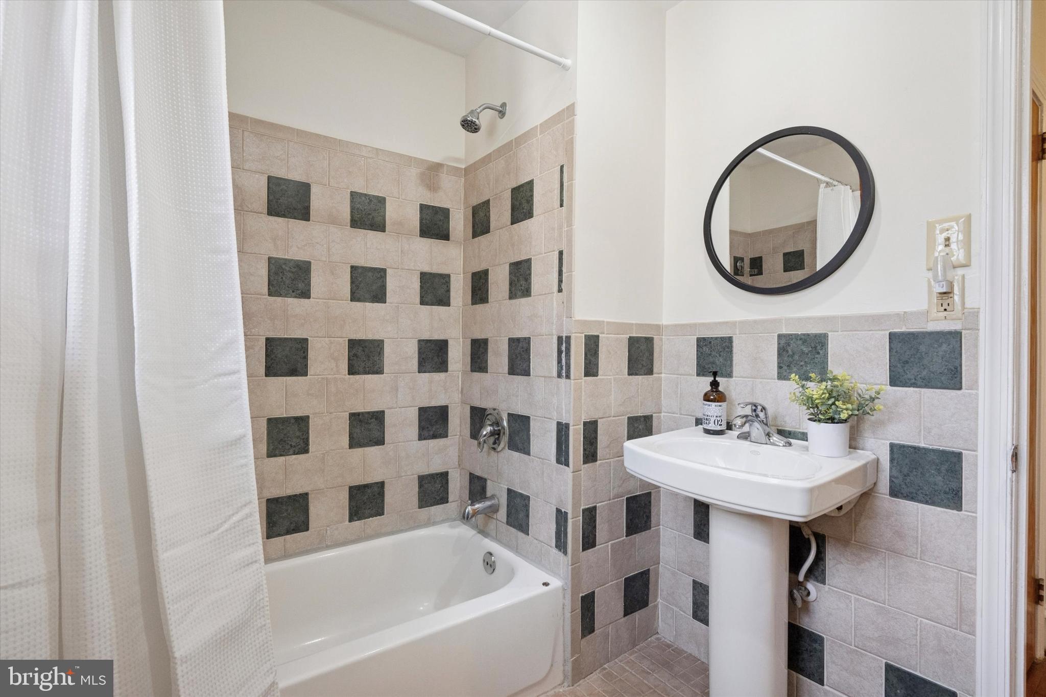 MERION - Residential