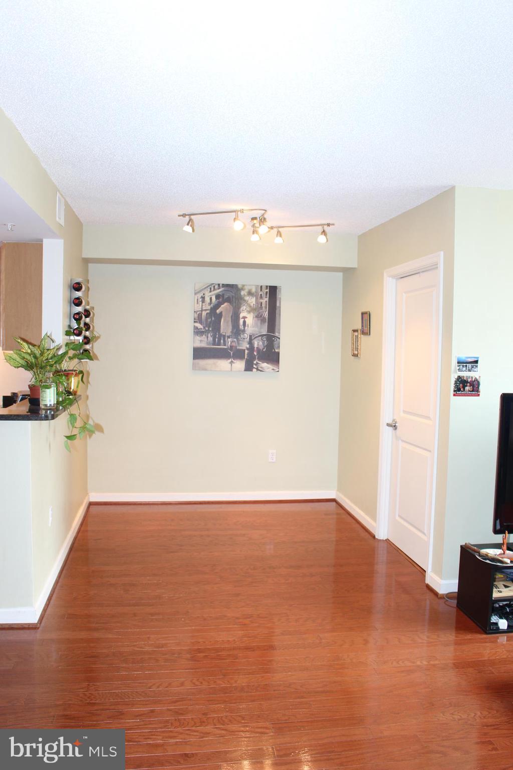 ARLINGTON - Residential Lease