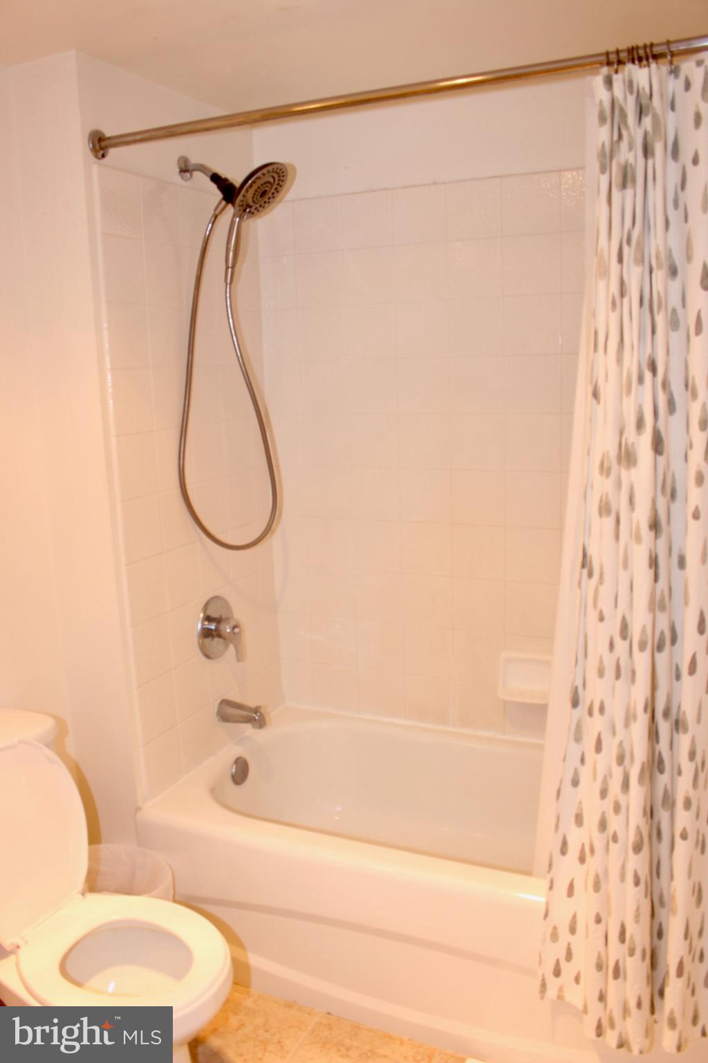 ARLINGTON - Residential Lease