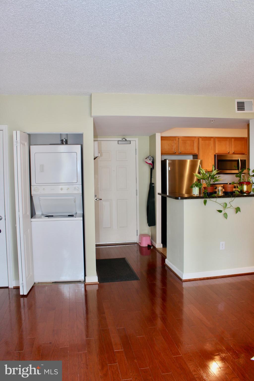 ARLINGTON - Residential Lease