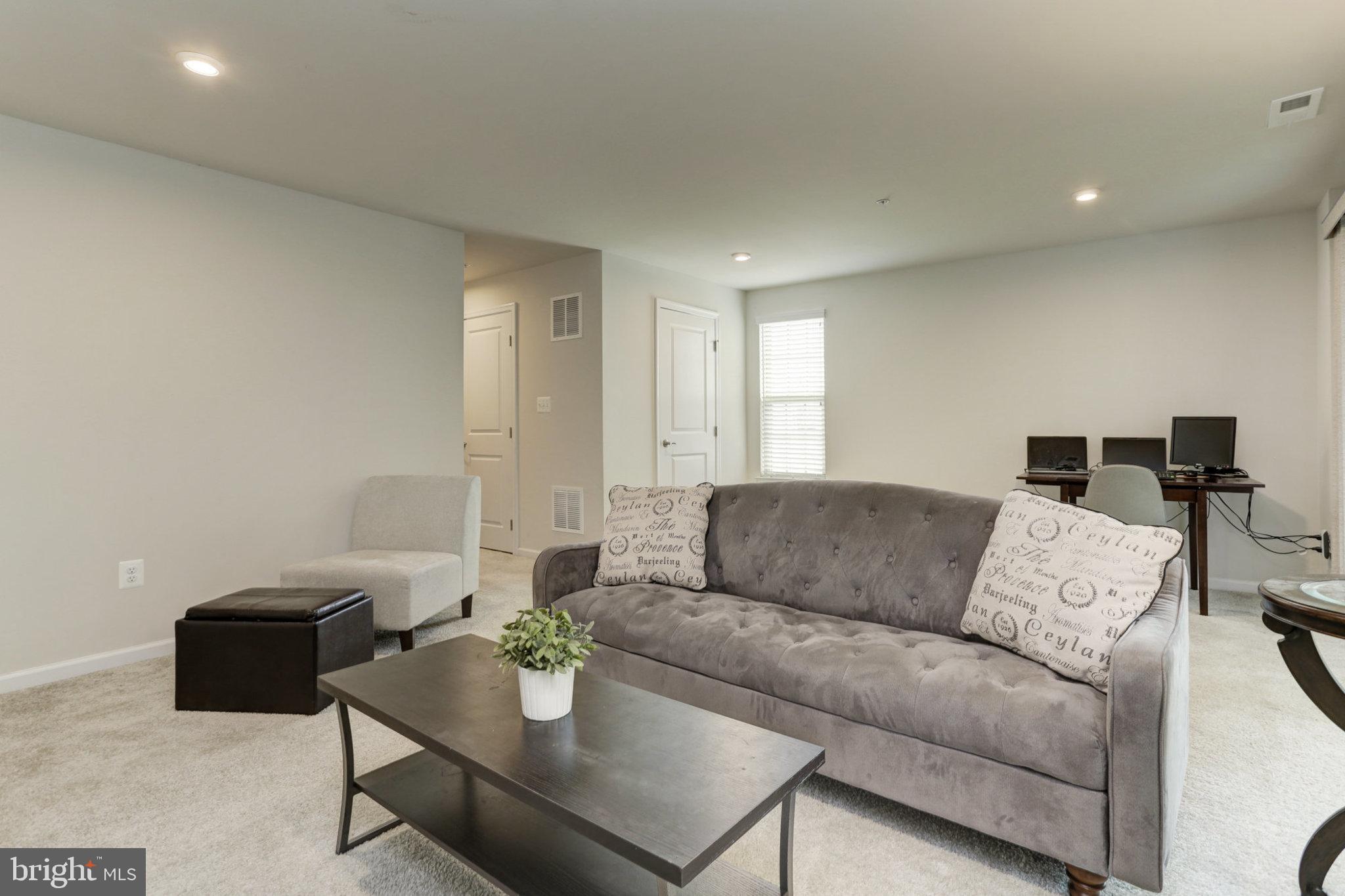 O'DONNELL SQUARE - Residential