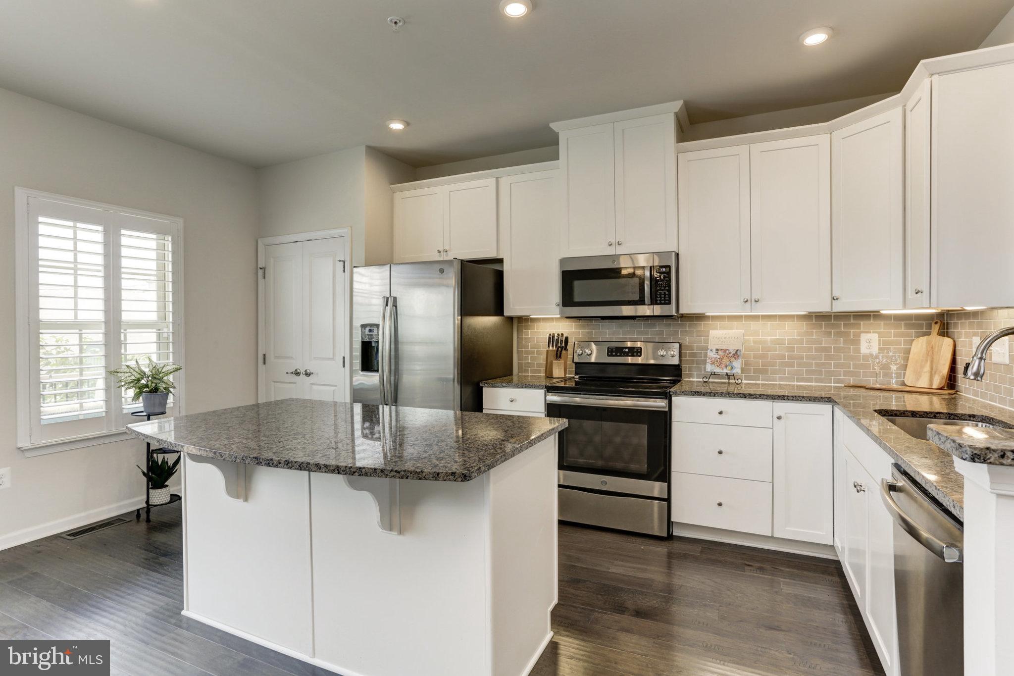 O'DONNELL SQUARE - Residential