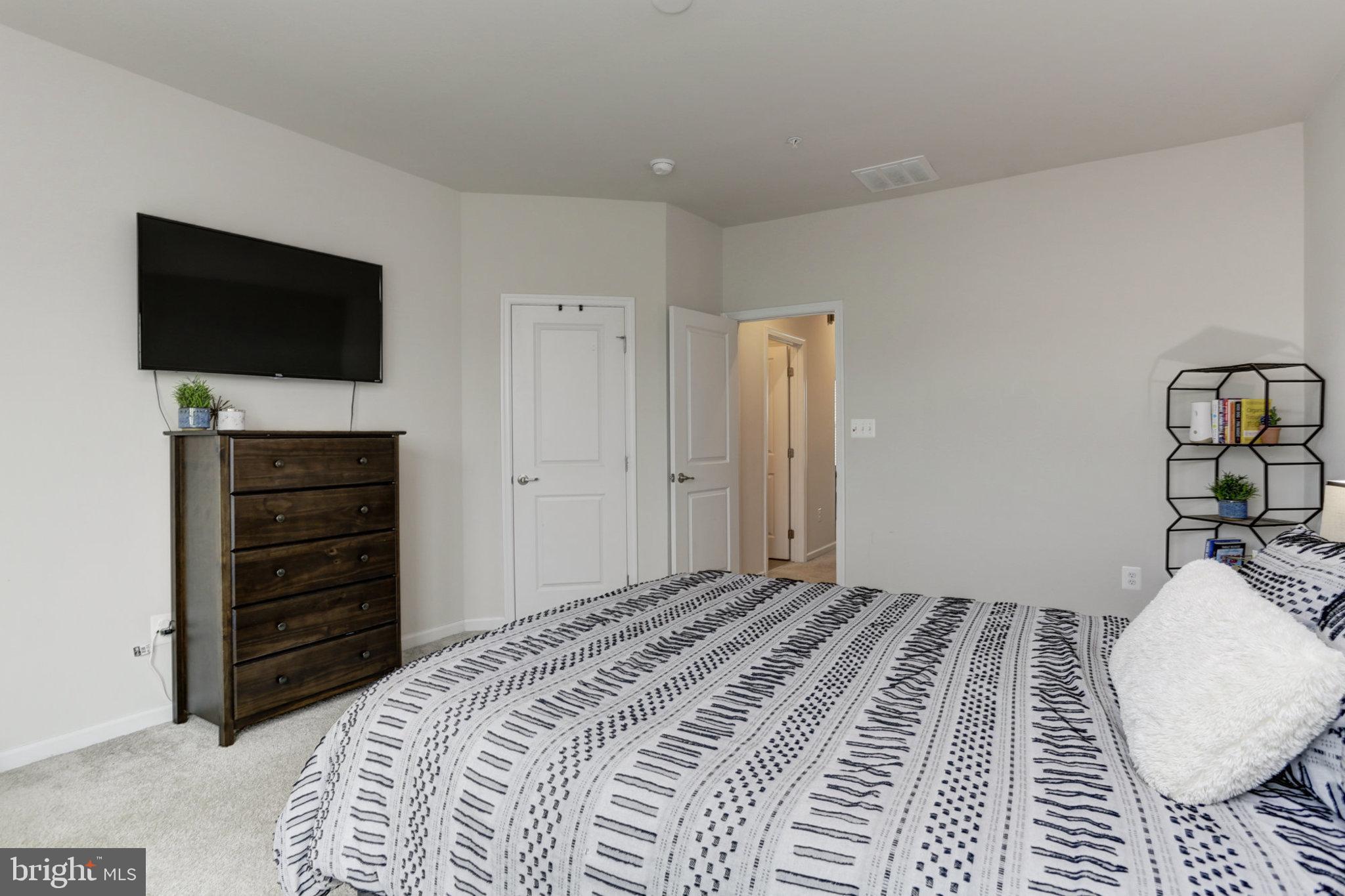 O'DONNELL SQUARE - Residential