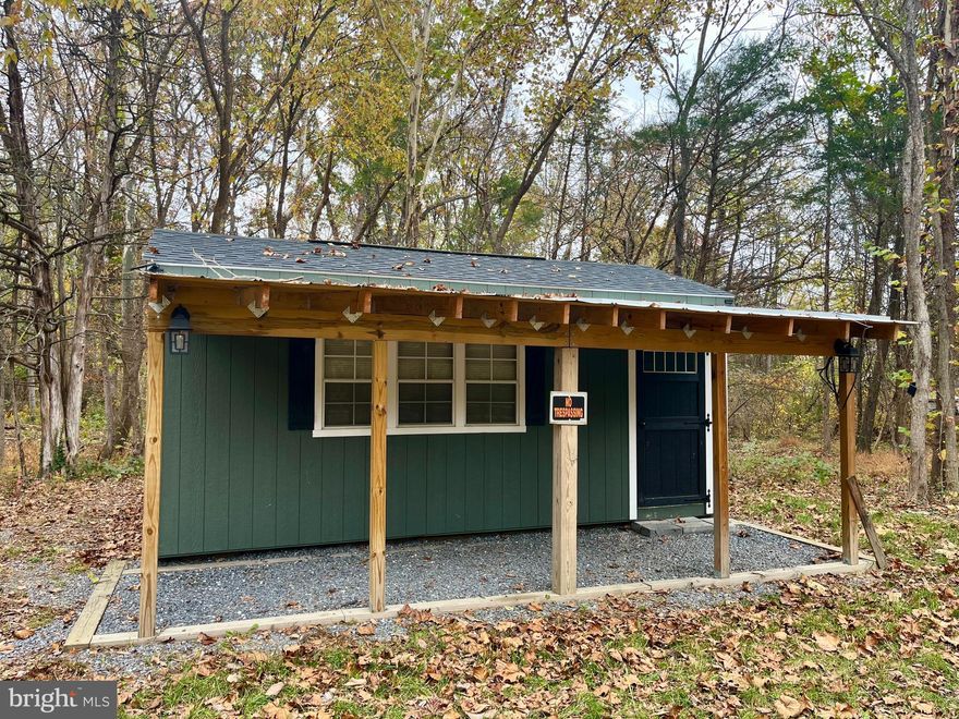 Land of Luray Large Lot! What a fun property! This 1.2 ac lot has an existing  building on the property! 
Build your dream property here and enjoy nature at its finest! A majority of this lot has been cleared! 
Power runs in front of the property along Greenway Lane.  No well or septic on property currently.
Seller offering Owner Financing as follows:
10% down, 6% interest, 2-3 year term.