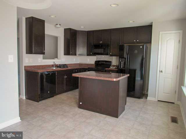 BOYDS CROSSING - Residential Lease