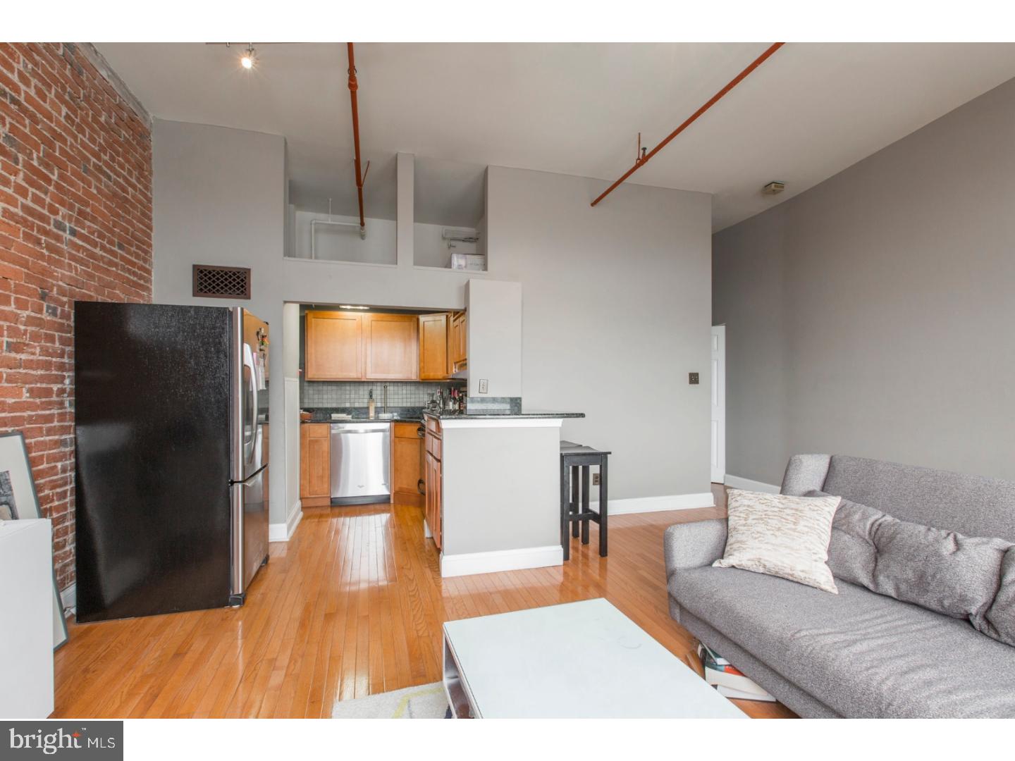 CHINATOWN - Residential Lease