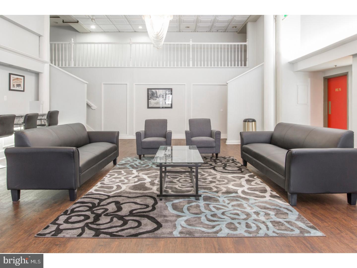 CHINATOWN - Residential Lease