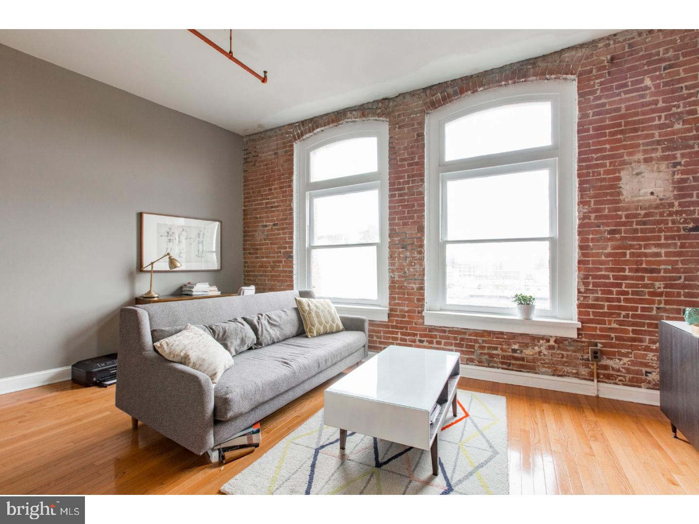 CHINATOWN - Residential Lease