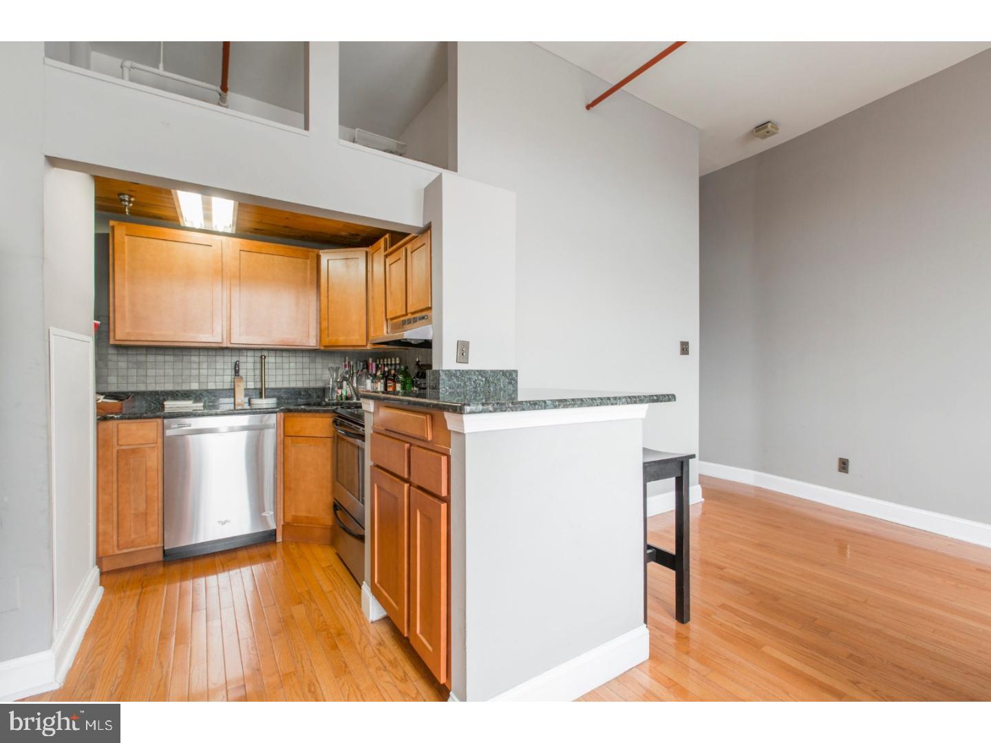 CHINATOWN - Residential Lease