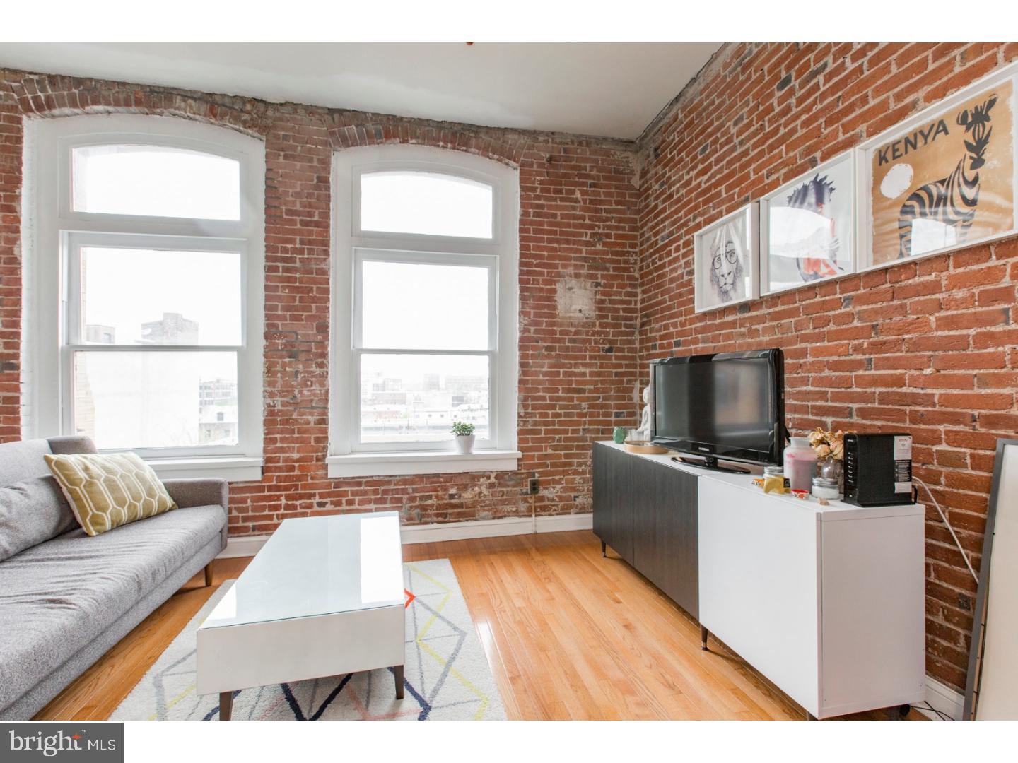 CHINATOWN - Residential Lease