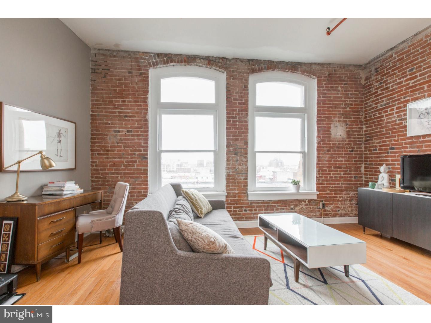 CHINATOWN - Residential Lease