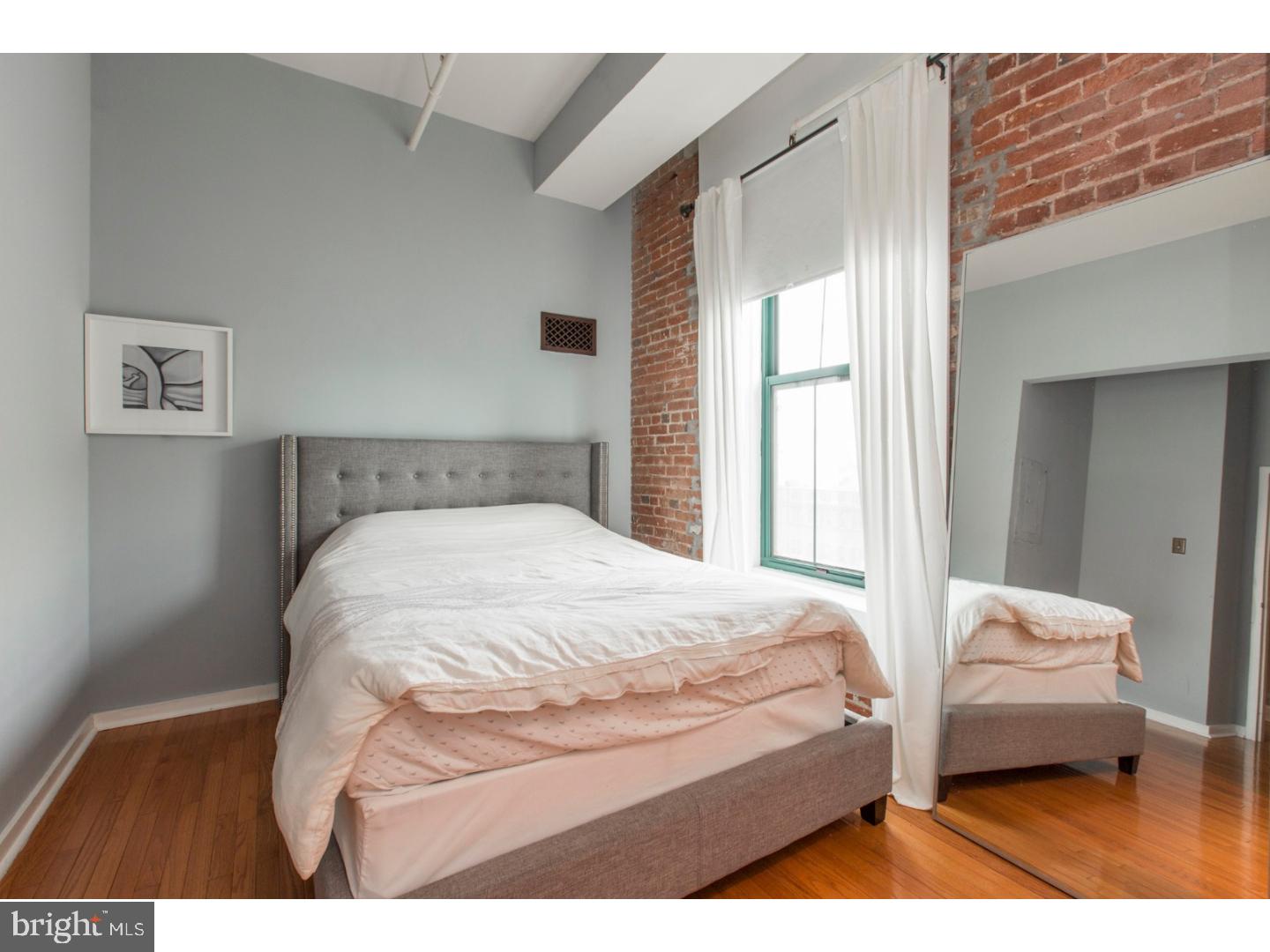 CHINATOWN - Residential Lease