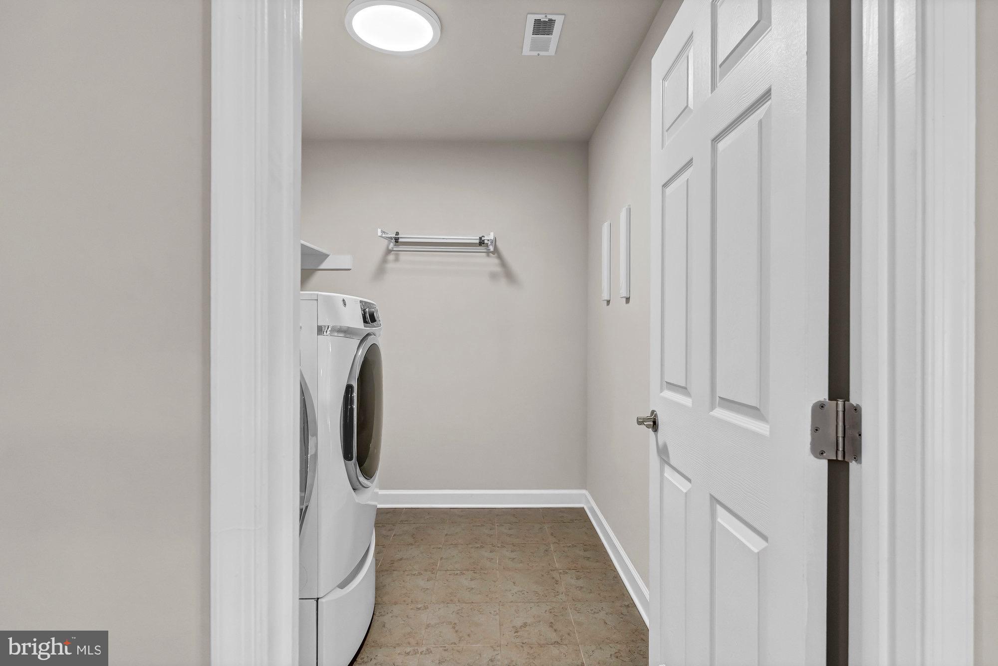 DOMINION VALLEY HUNT - Residential