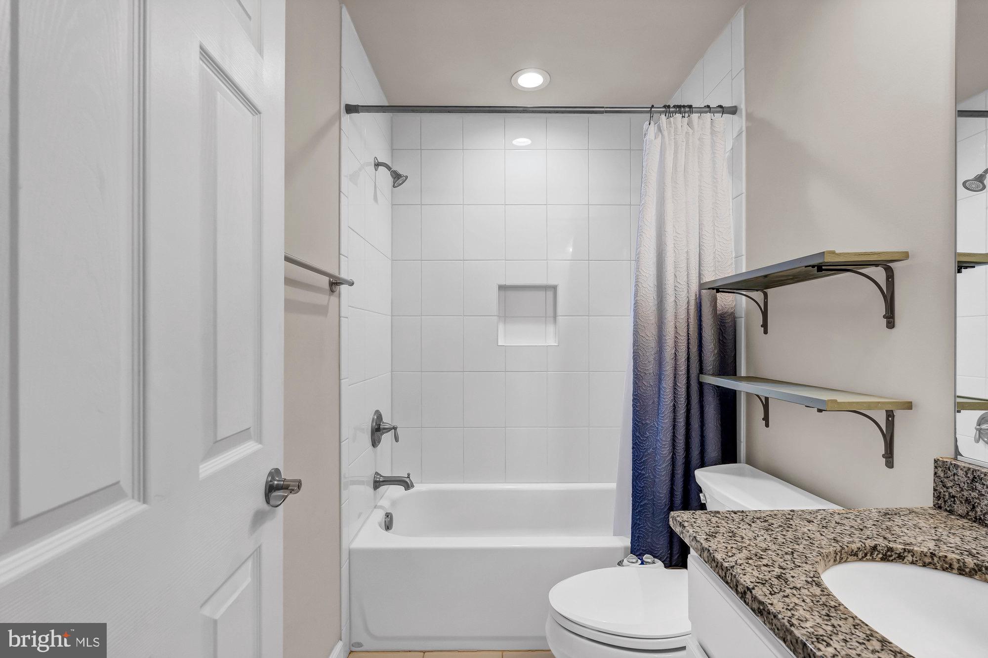 DOMINION VALLEY HUNT - Residential