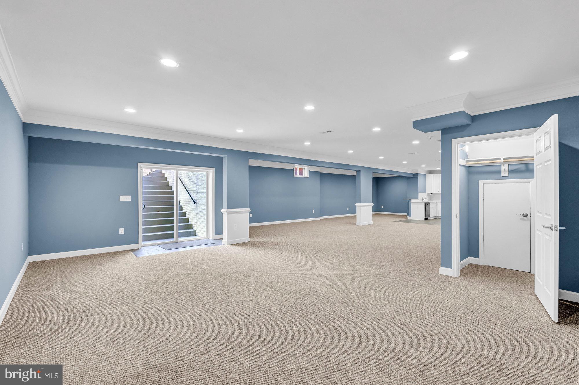 DOMINION VALLEY HUNT - Residential