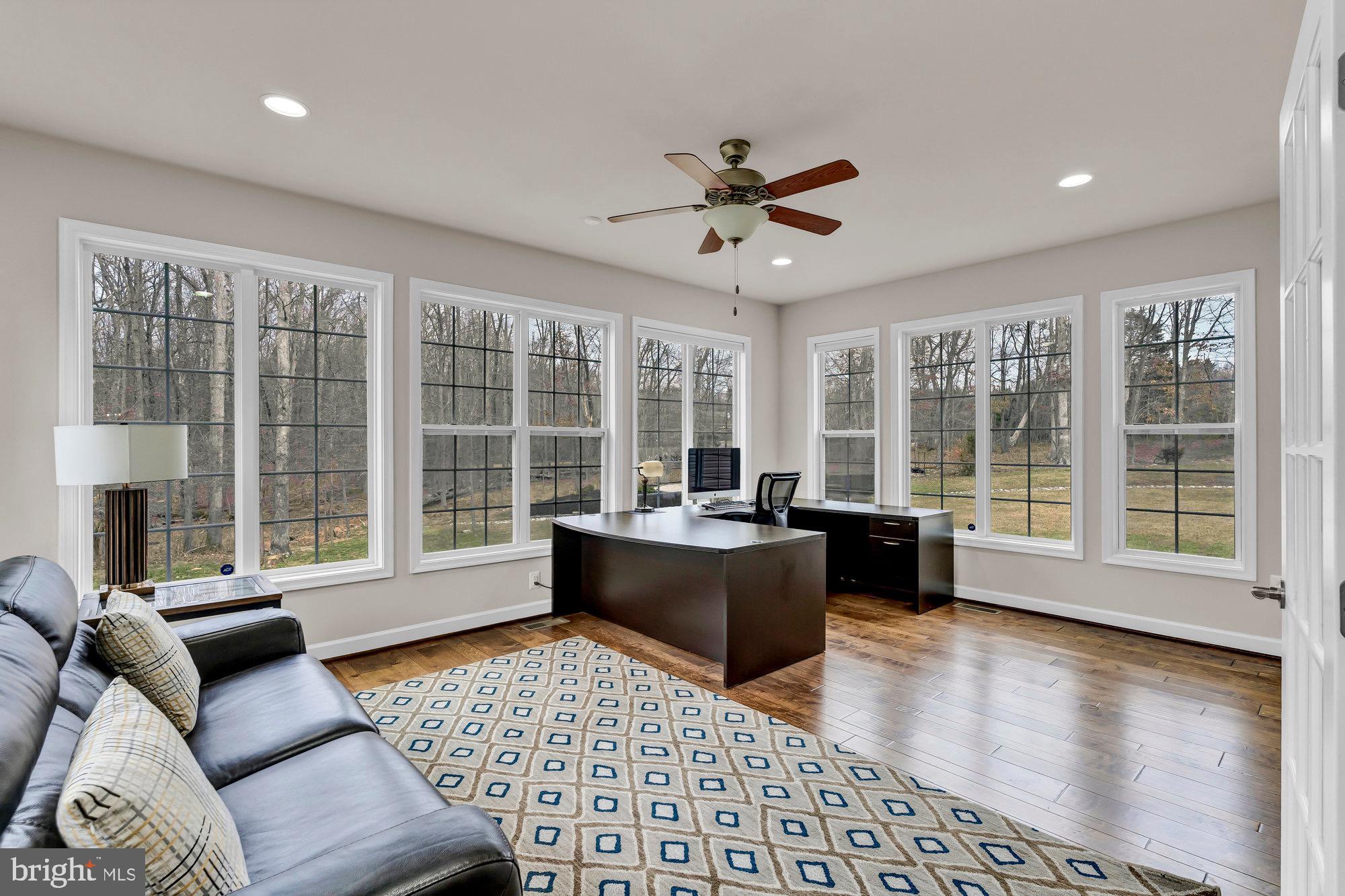 DOMINION VALLEY HUNT - Residential