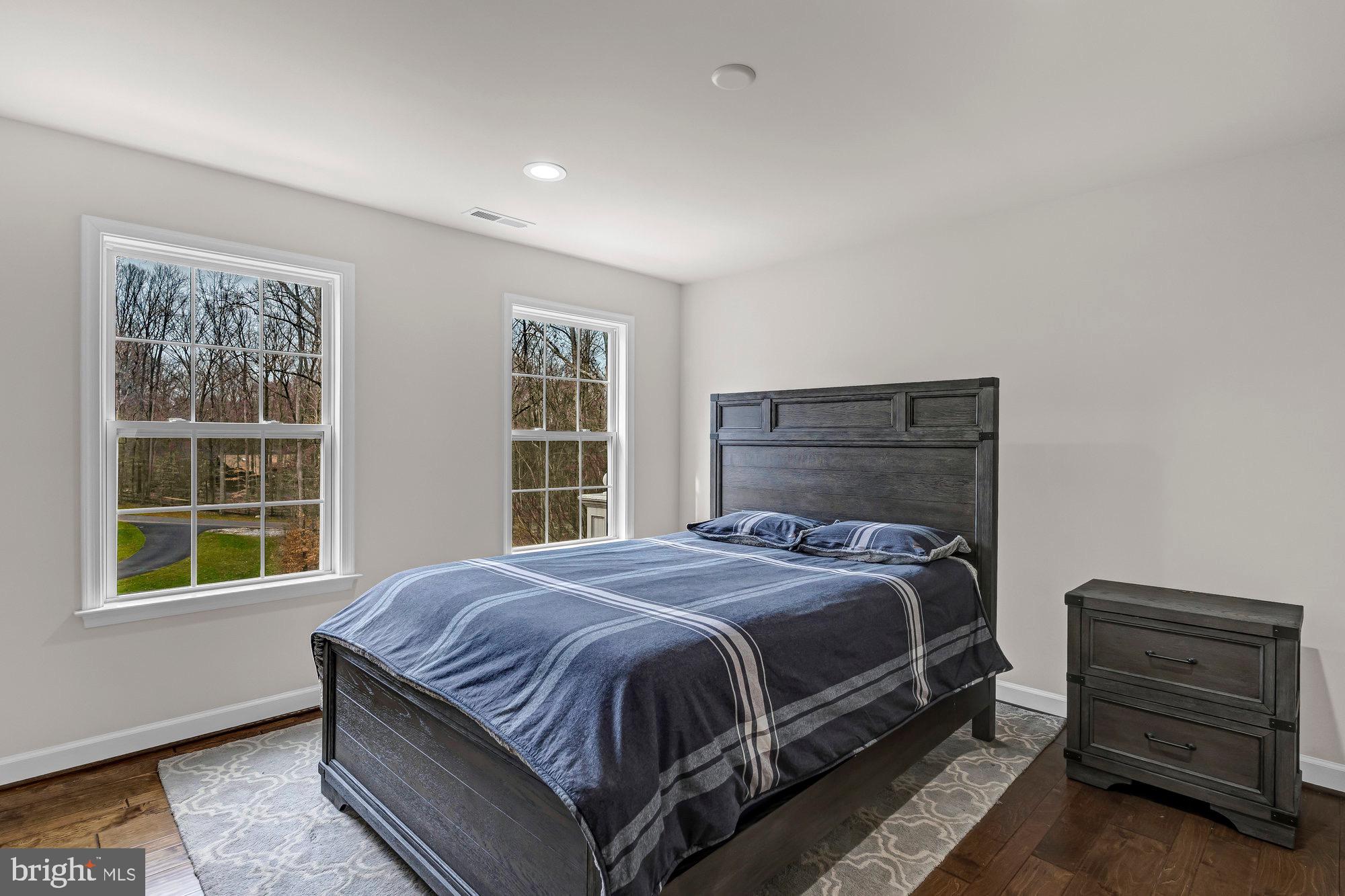 DOMINION VALLEY HUNT - Residential