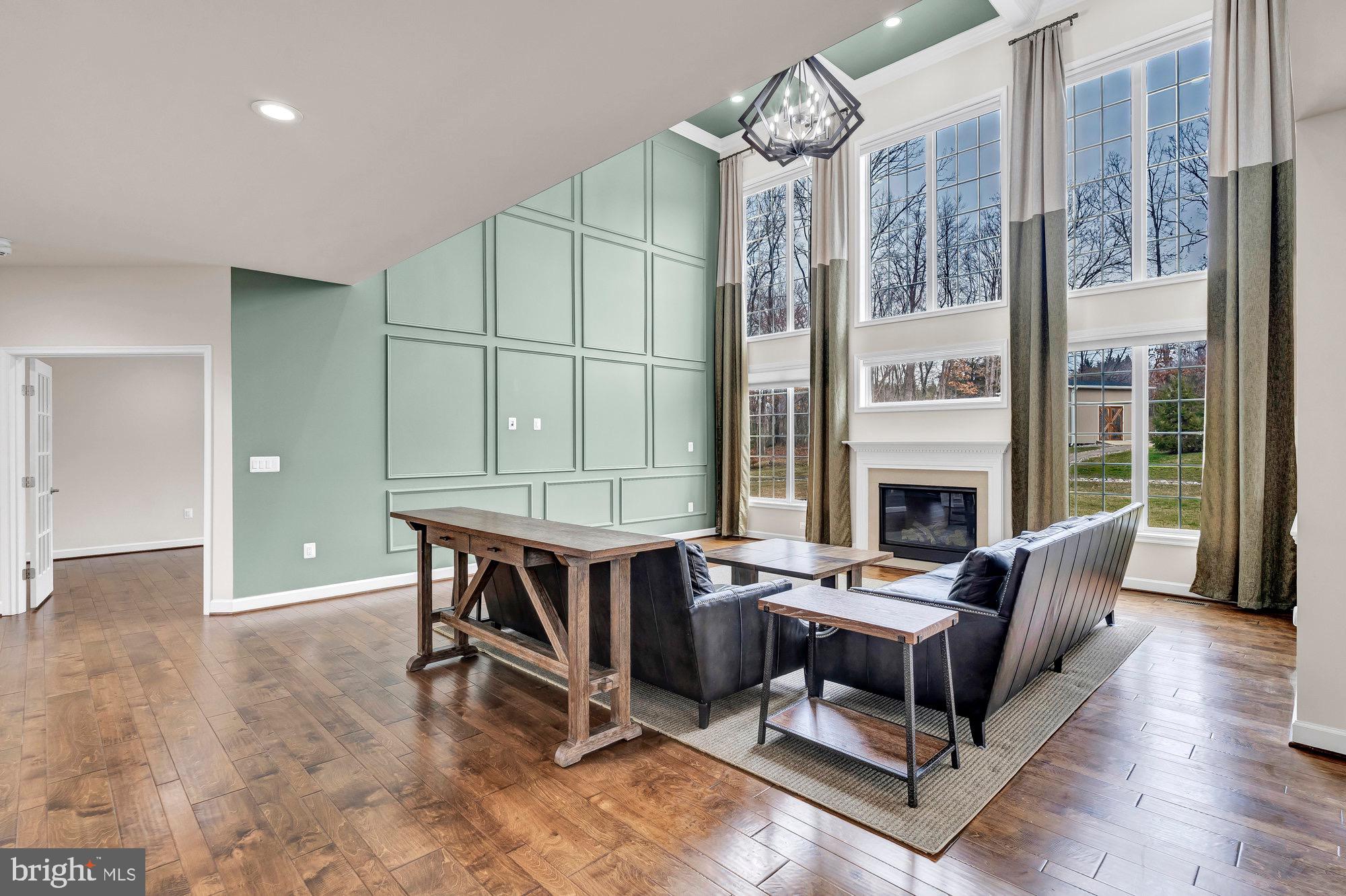 DOMINION VALLEY HUNT - Residential