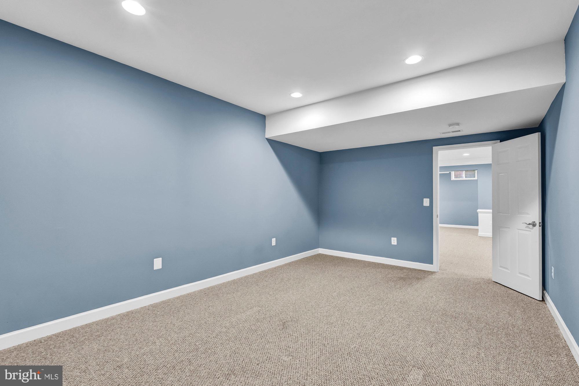 DOMINION VALLEY HUNT - Residential