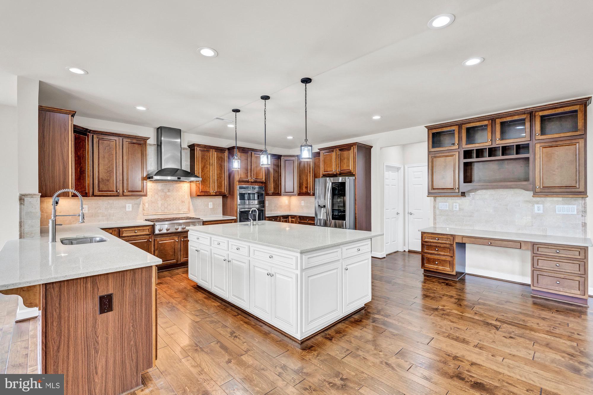 DOMINION VALLEY HUNT - Residential