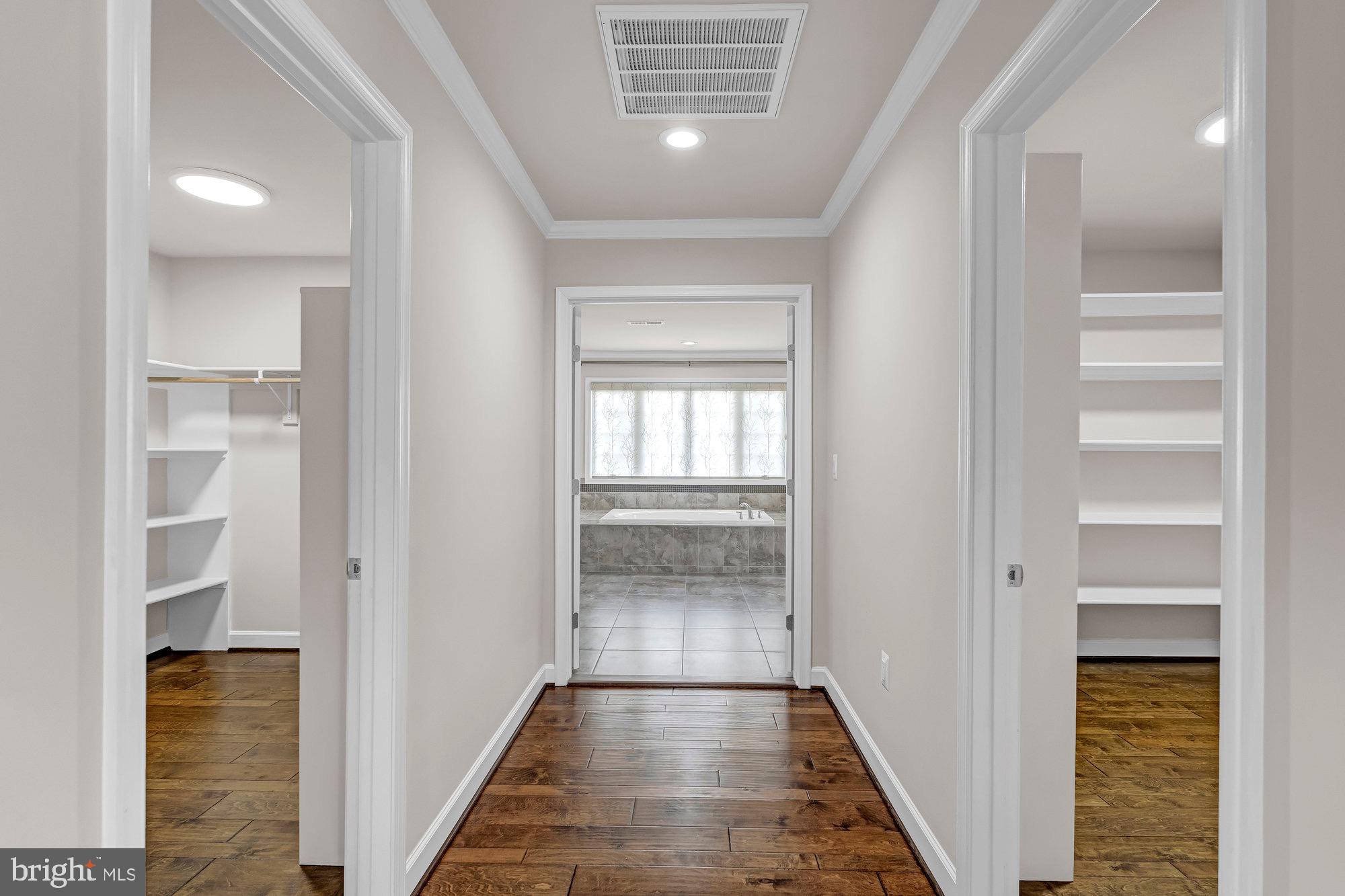 DOMINION VALLEY HUNT - Residential