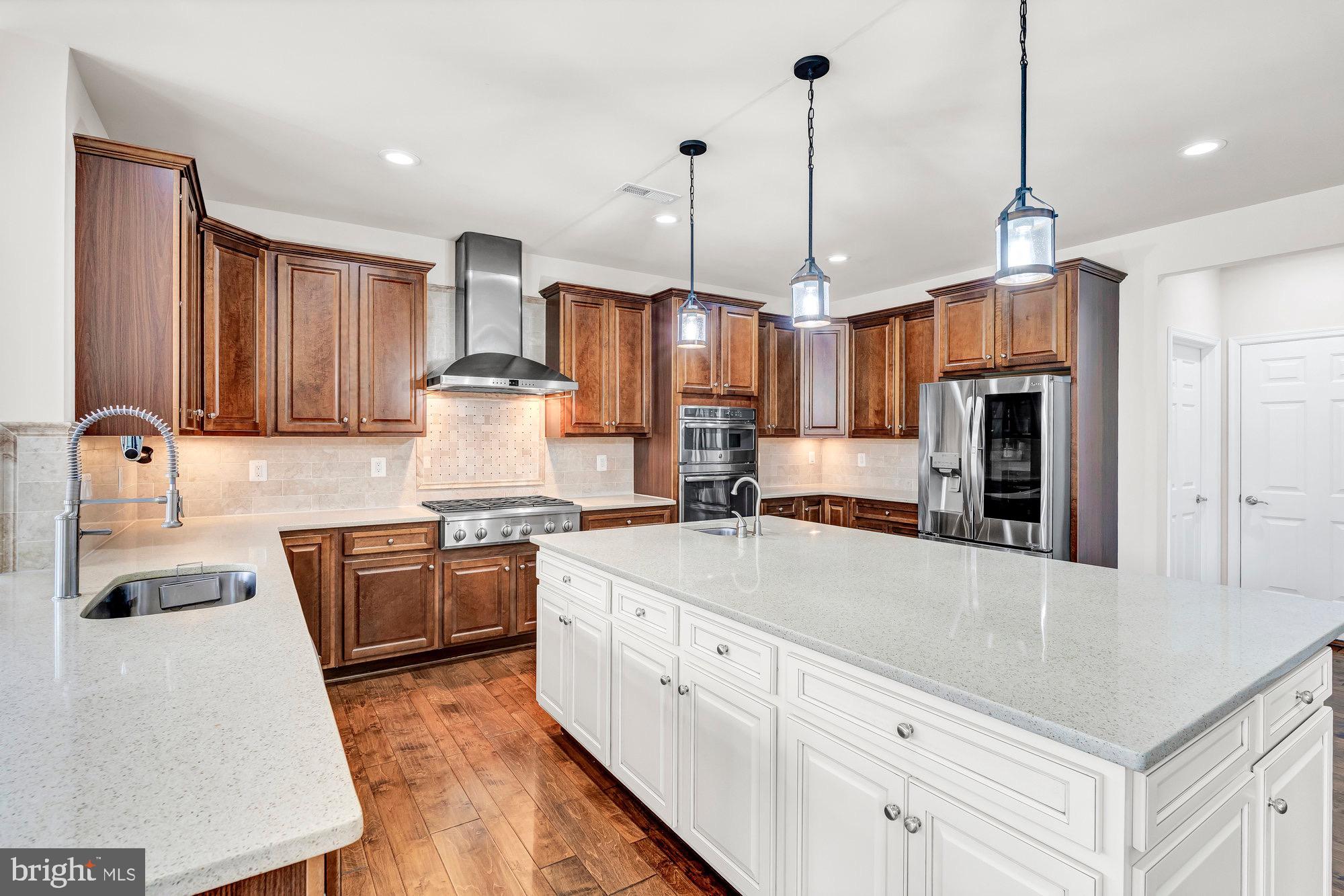 DOMINION VALLEY HUNT - Residential