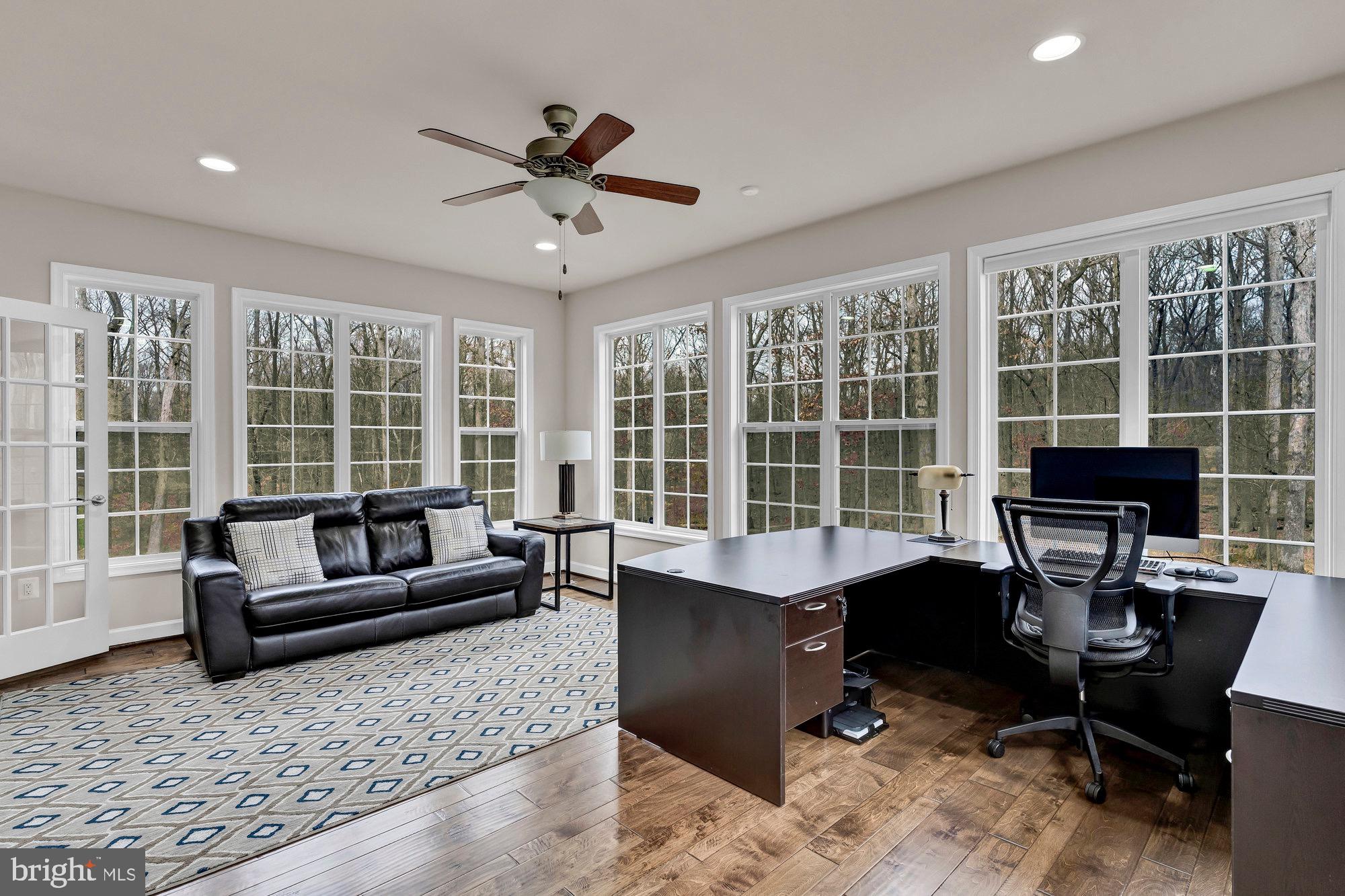 DOMINION VALLEY HUNT - Residential