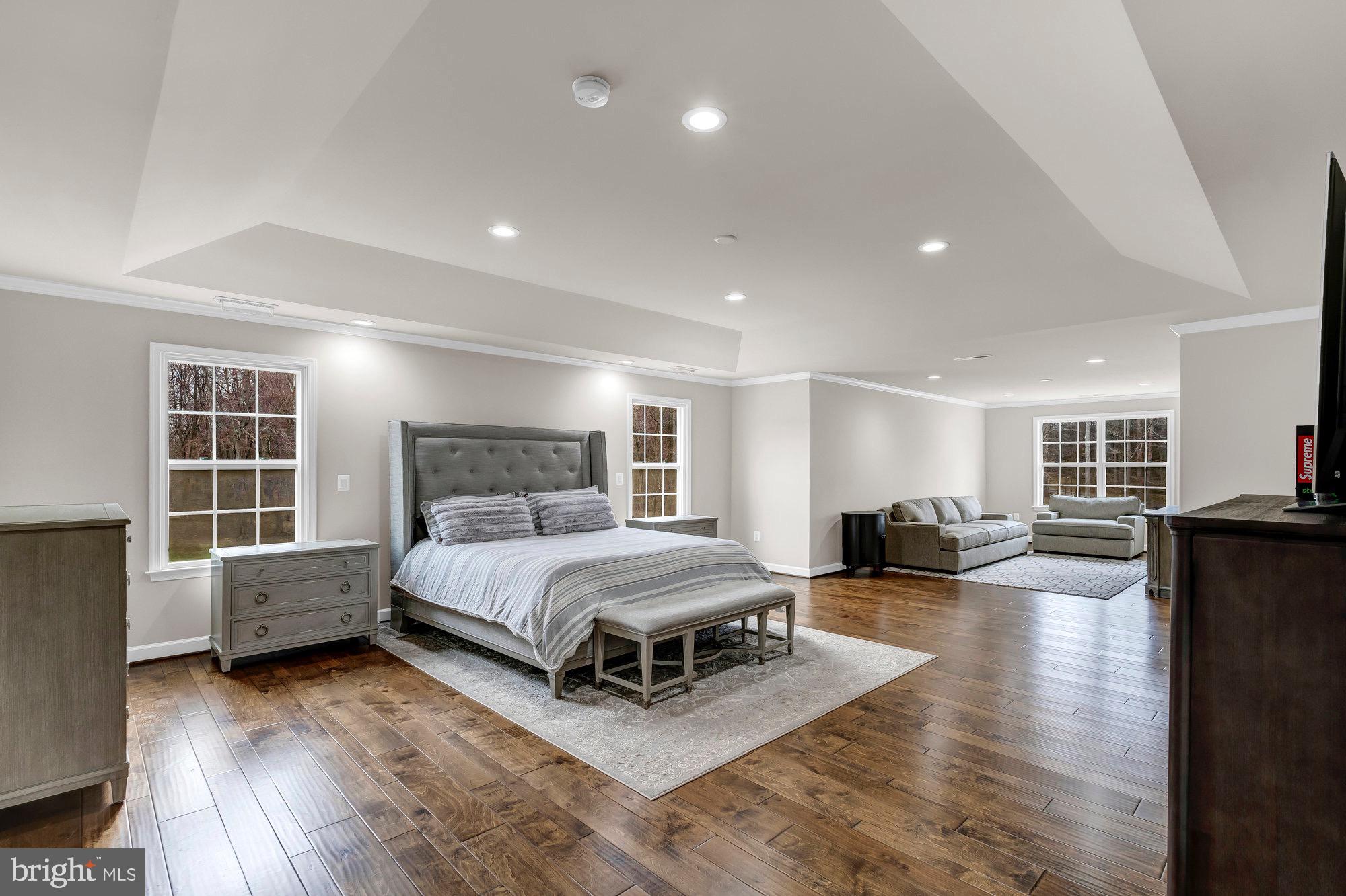 DOMINION VALLEY HUNT - Residential