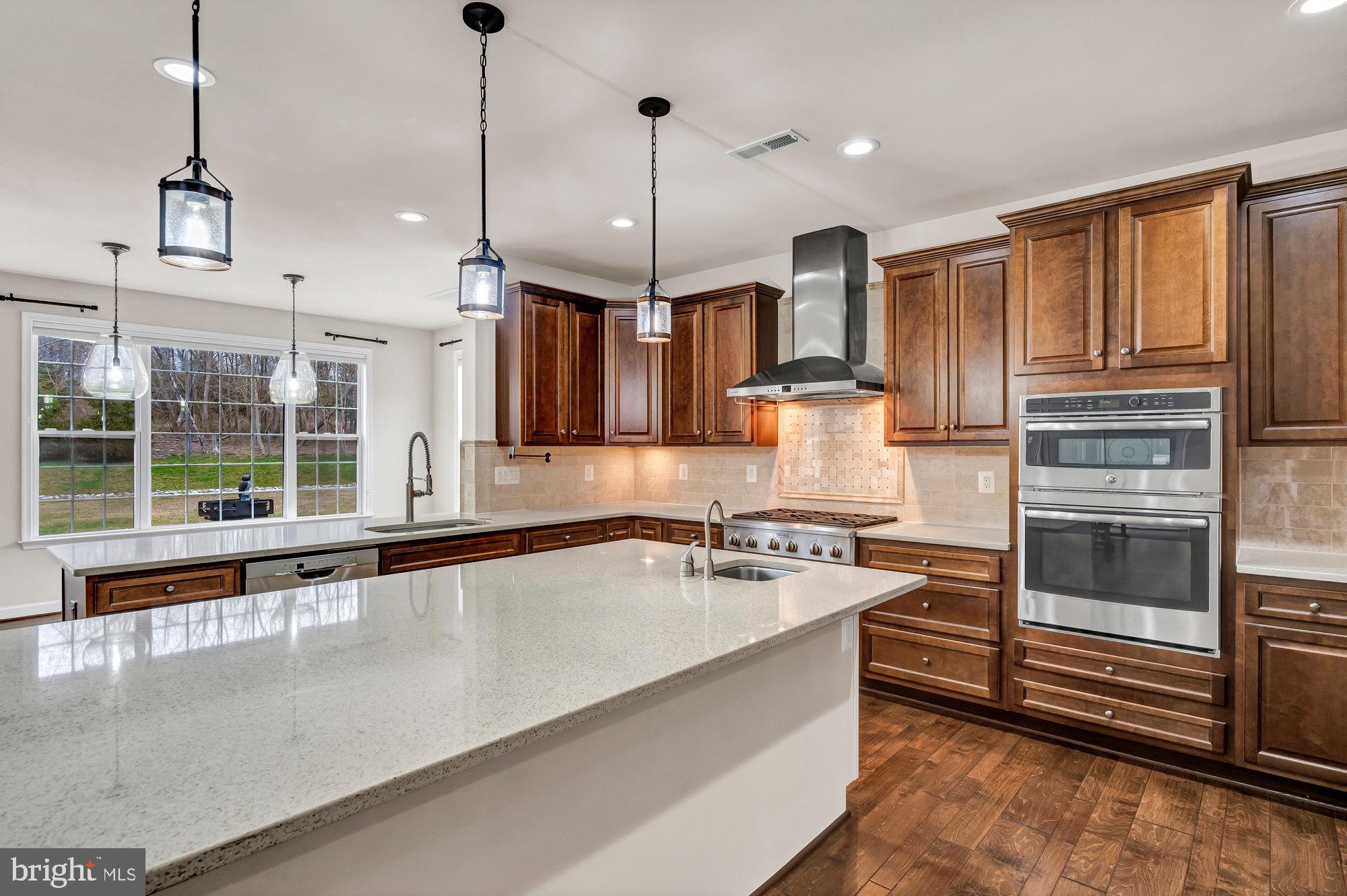 DOMINION VALLEY HUNT - Residential