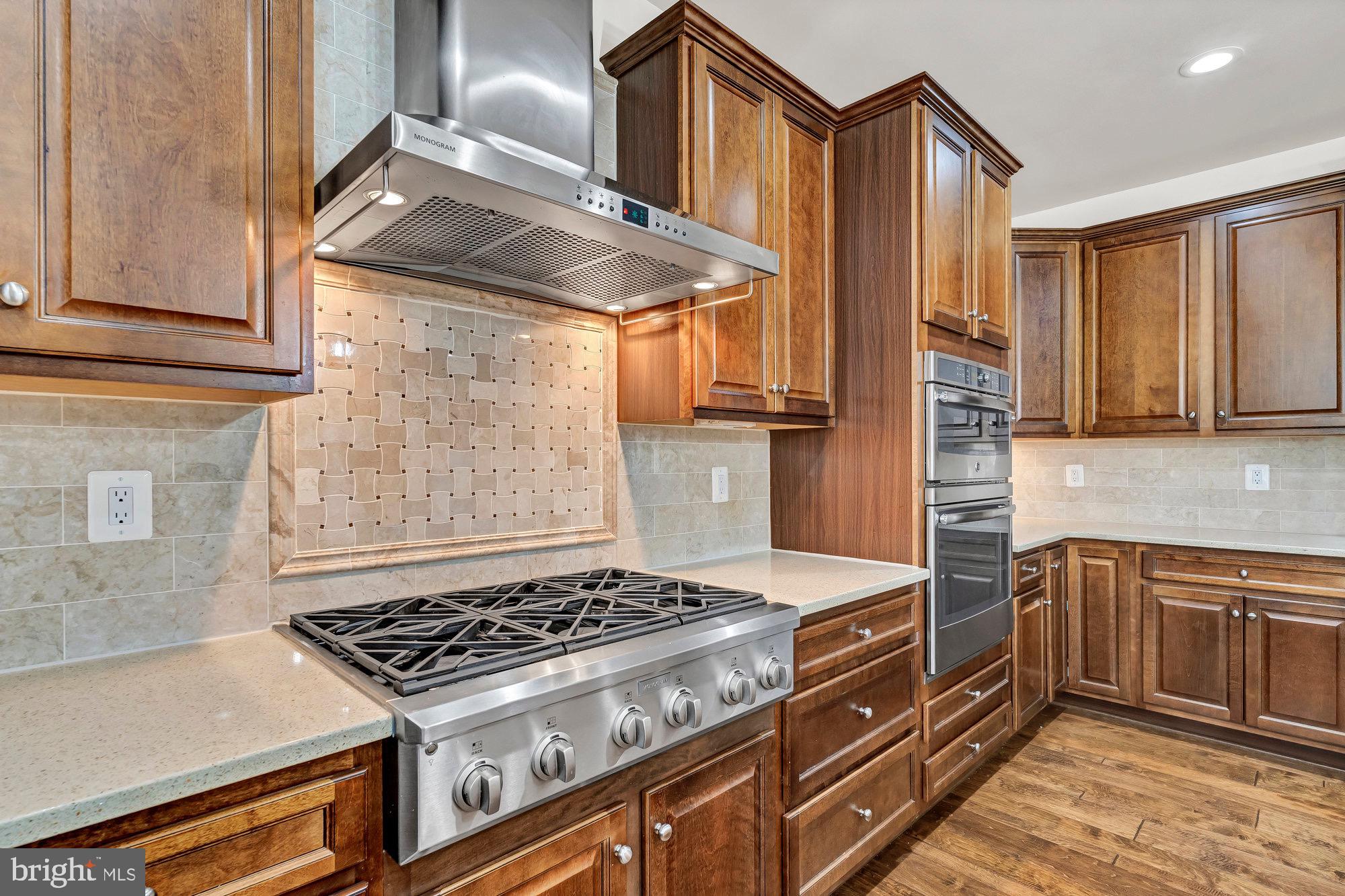 DOMINION VALLEY HUNT - Residential