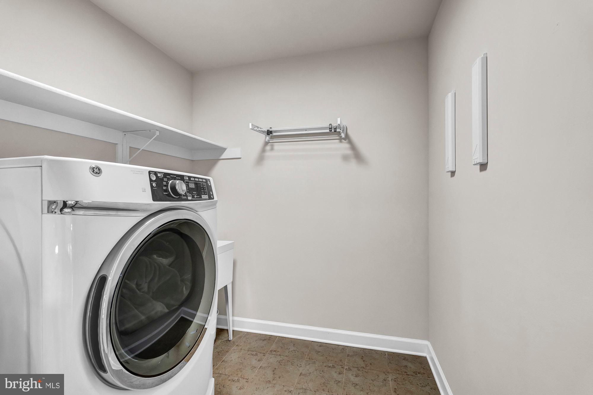 DOMINION VALLEY HUNT - Residential