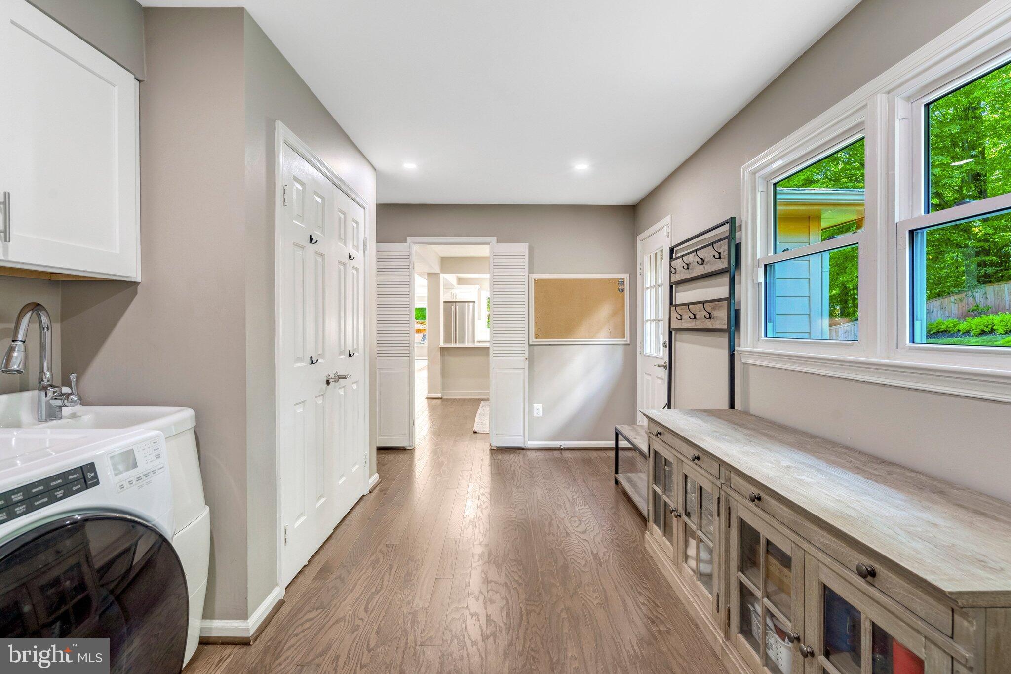 LANGLEY OAKS - Residential