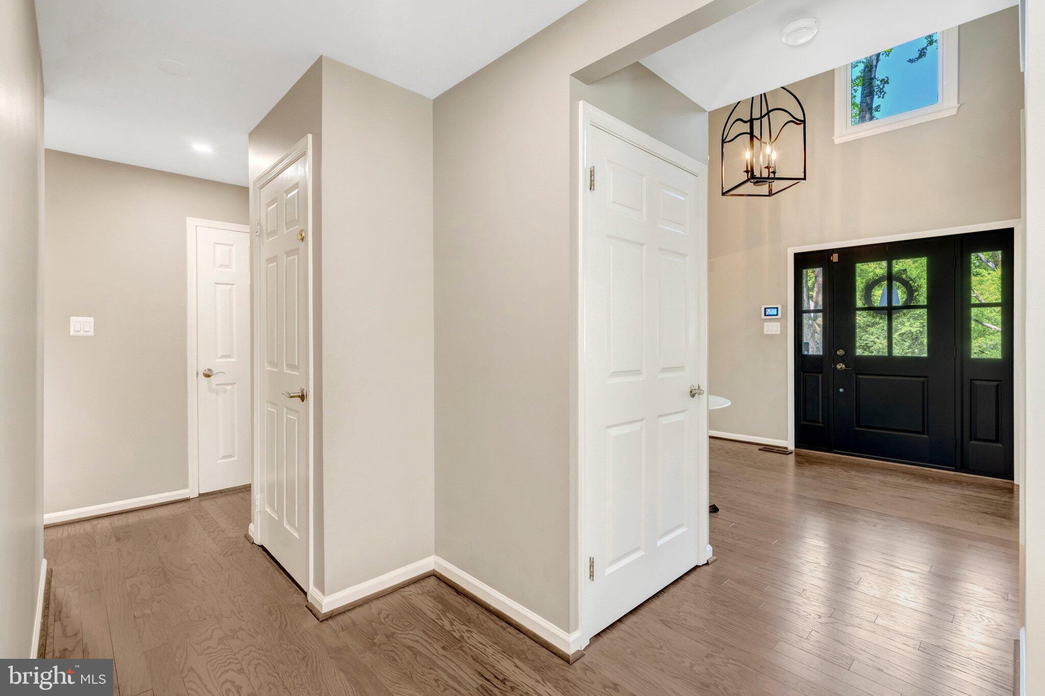 LANGLEY OAKS - Residential