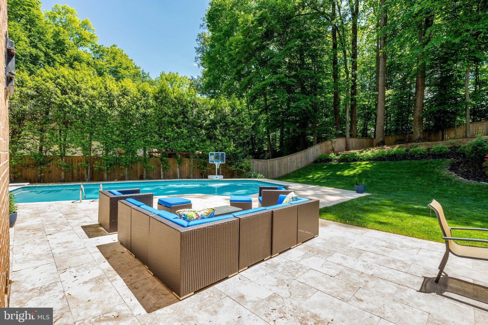 LANGLEY OAKS - Residential