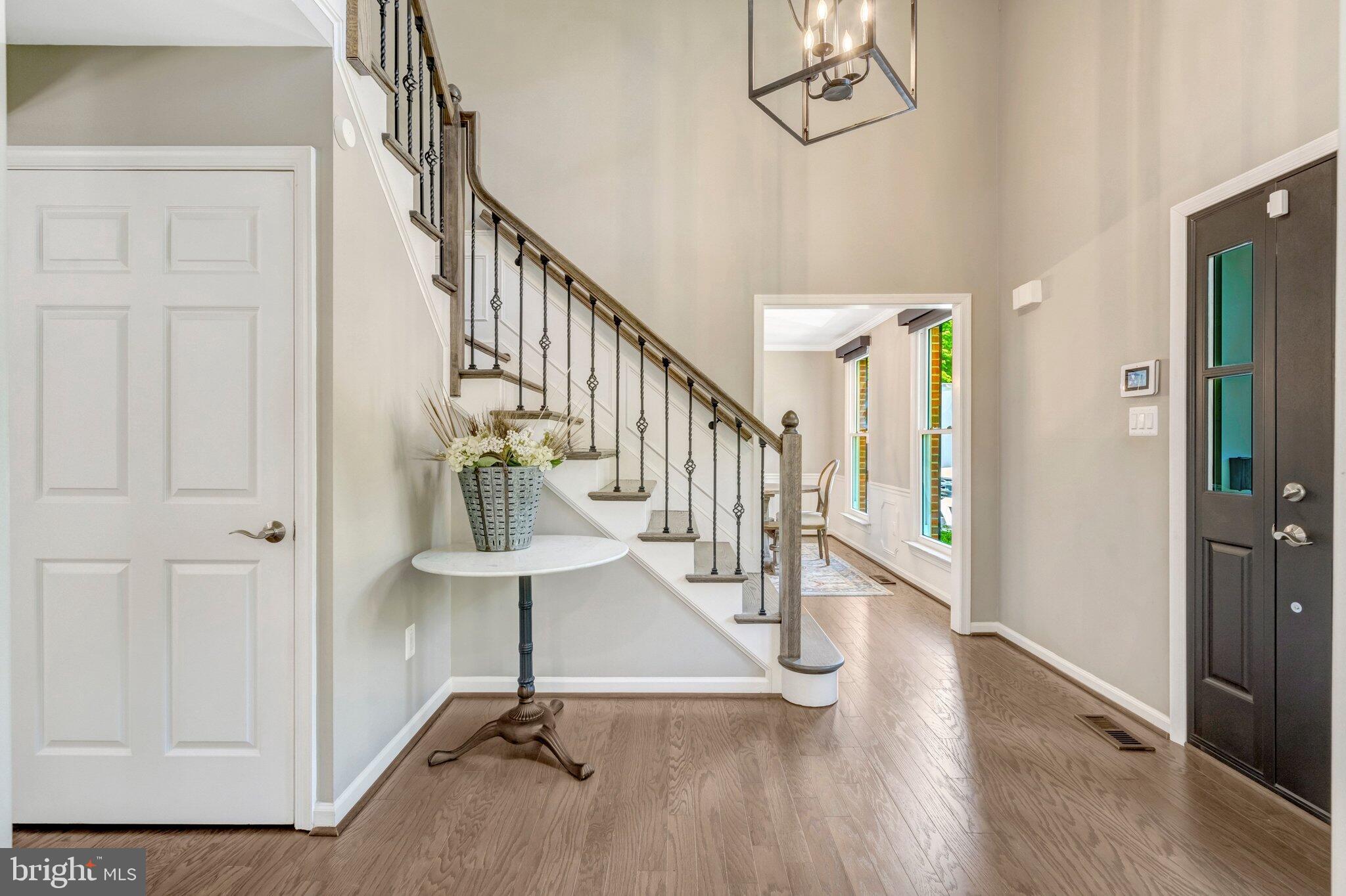 LANGLEY OAKS - Residential